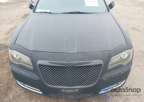 2013 Chrysler 300 Motown z USA, uszkodzony, nr VIN 2C3CCAAG6DH539993